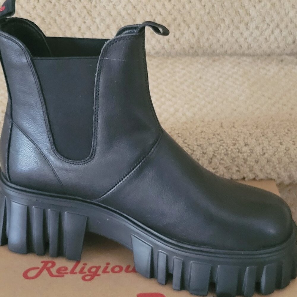 Religious Comfort leather platform Chelsea boots - black, size 9.5